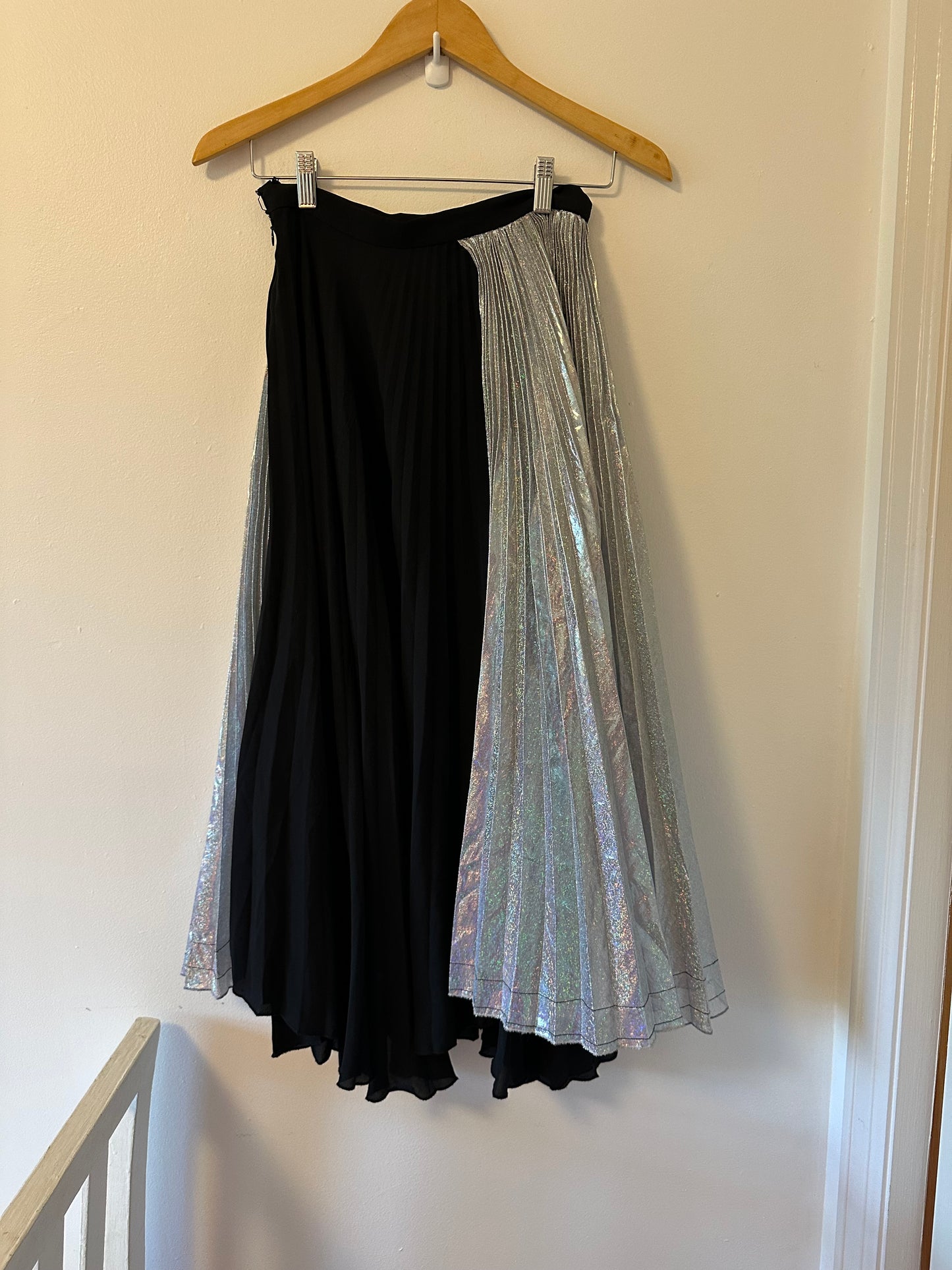 Delfi Collective Eliza Asymmetrical Black and Silver Skirt - Size Medium