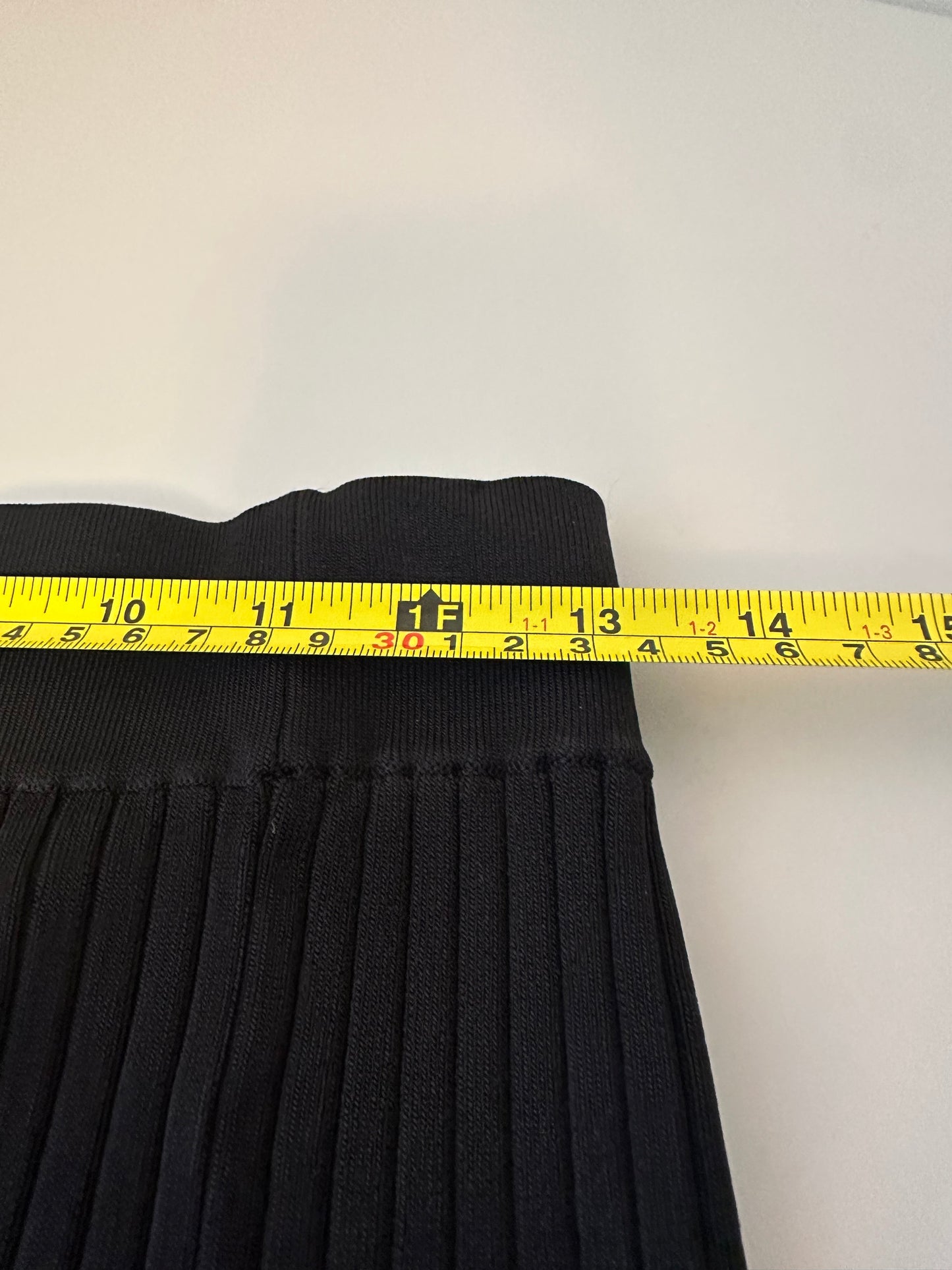 BCBGMaxAzria Black Button-Front Jade Ribbed Knit Midi Skirt | Size Small