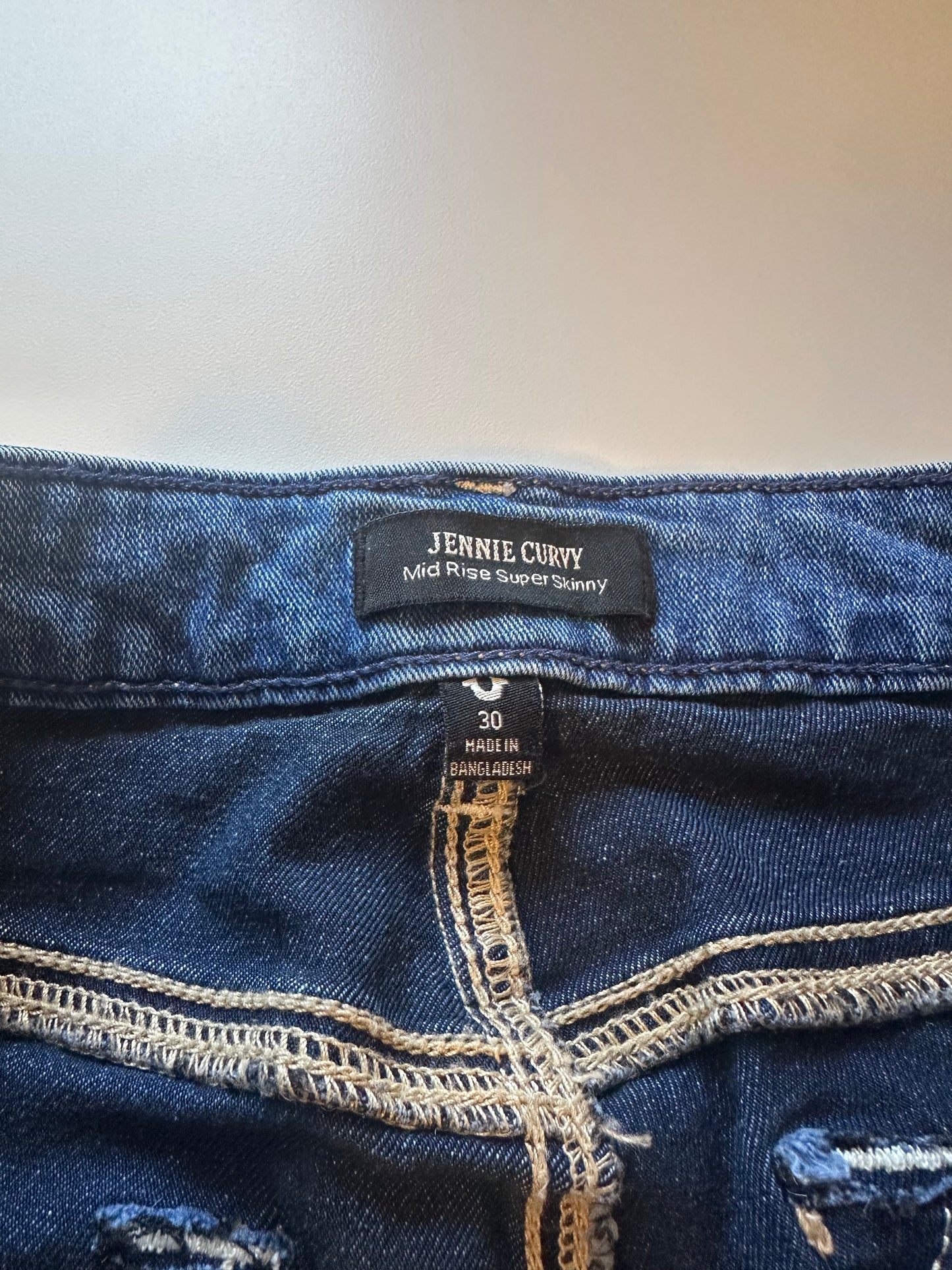 True Religion - Mid Rise Medium Blue Super Skinny Jeans | Size 30