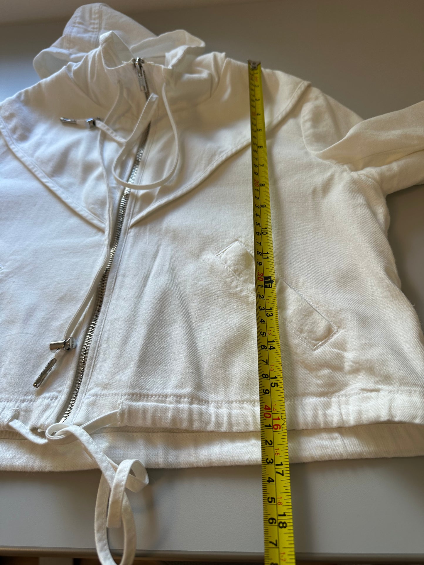 A.L.C. Cropped Zip Up Utility Jacket with Hood in White | Size 6