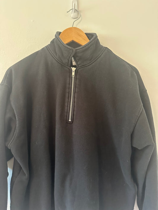 Le Bon Shoppe Noah Fleece Top in Black - Size Small