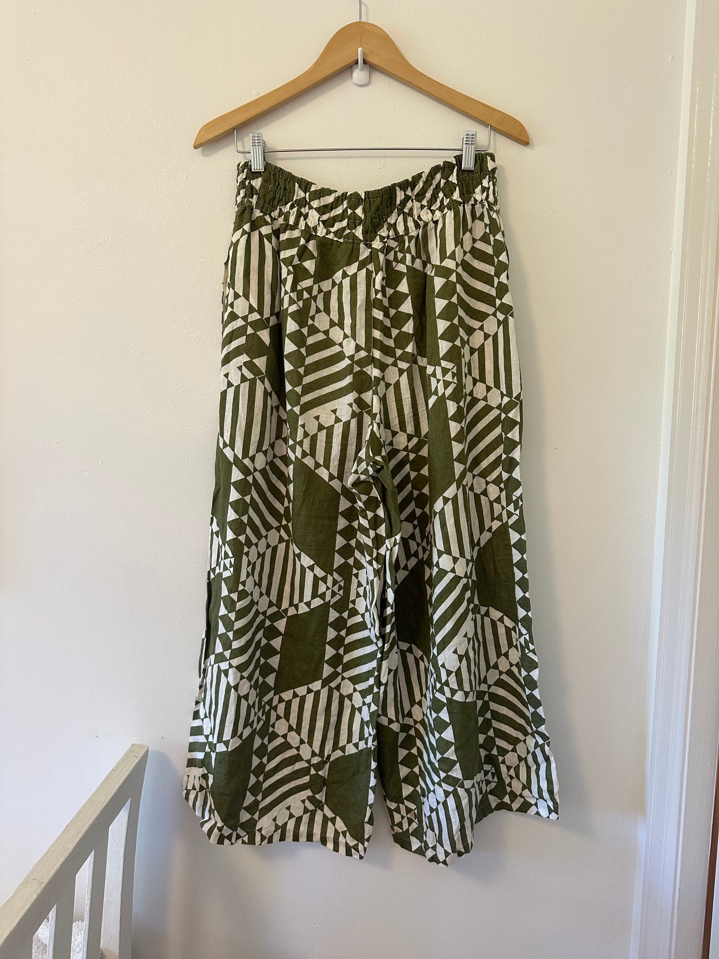 Anthropologie The Somerset Wide Leg Linen Pants in Green and White - Medium