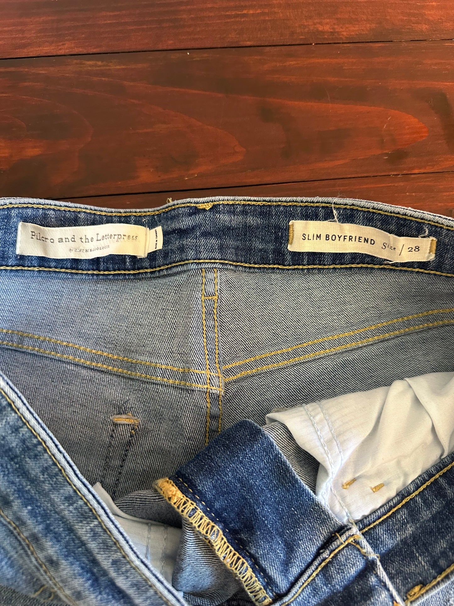 Pilcro Slim Boyfriend Denim Distressed Women Shorts - Size 28