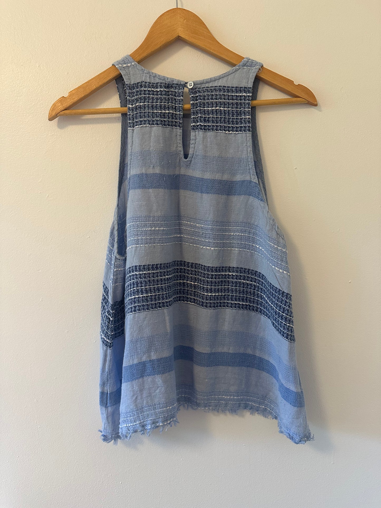 Bella Dahl Frayed Hem Tank Top in Shades of Blue - Size Medium