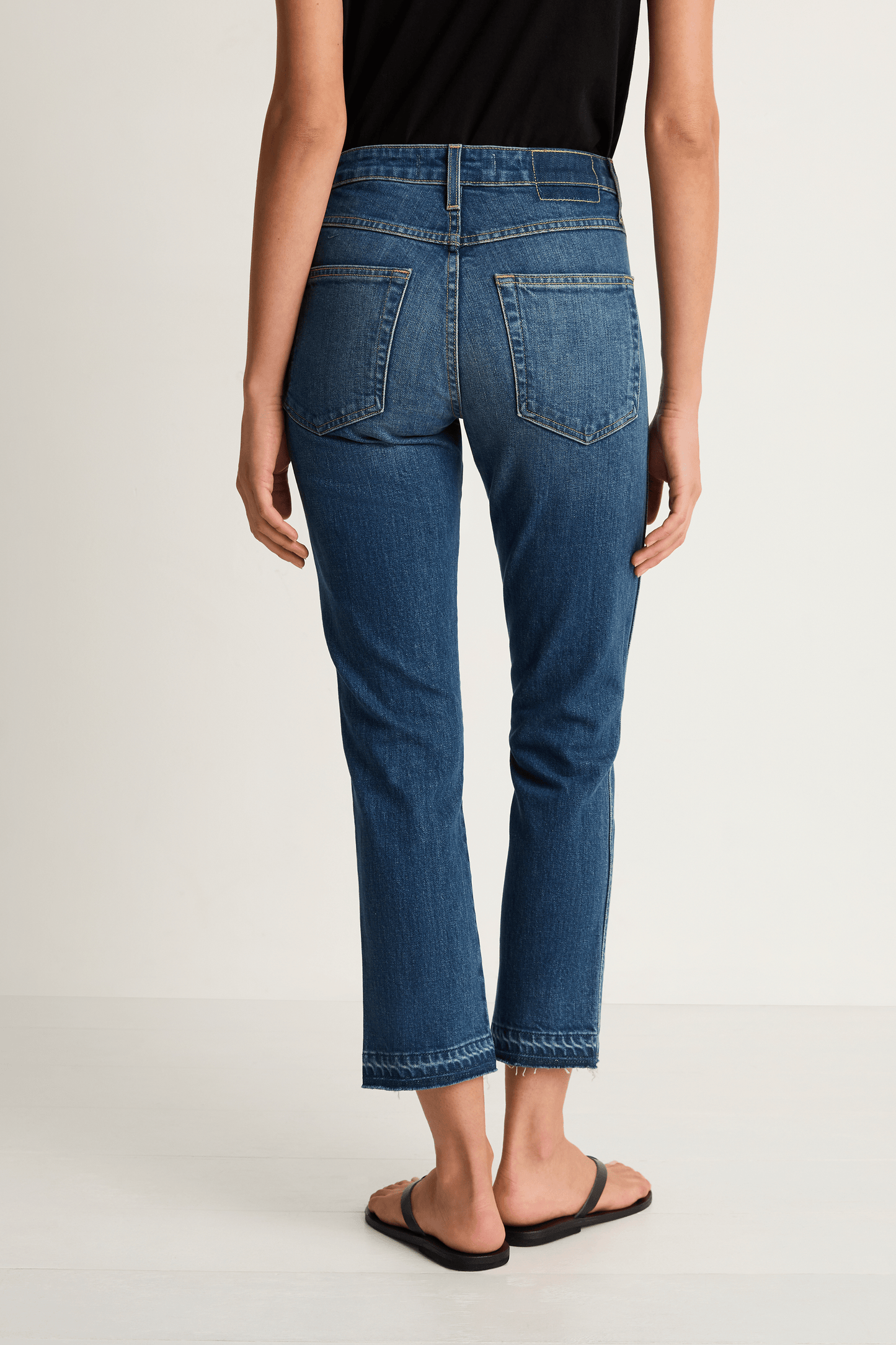AMO Denim Babe High Rise Cropped Jeans in True Blue | Size 29
