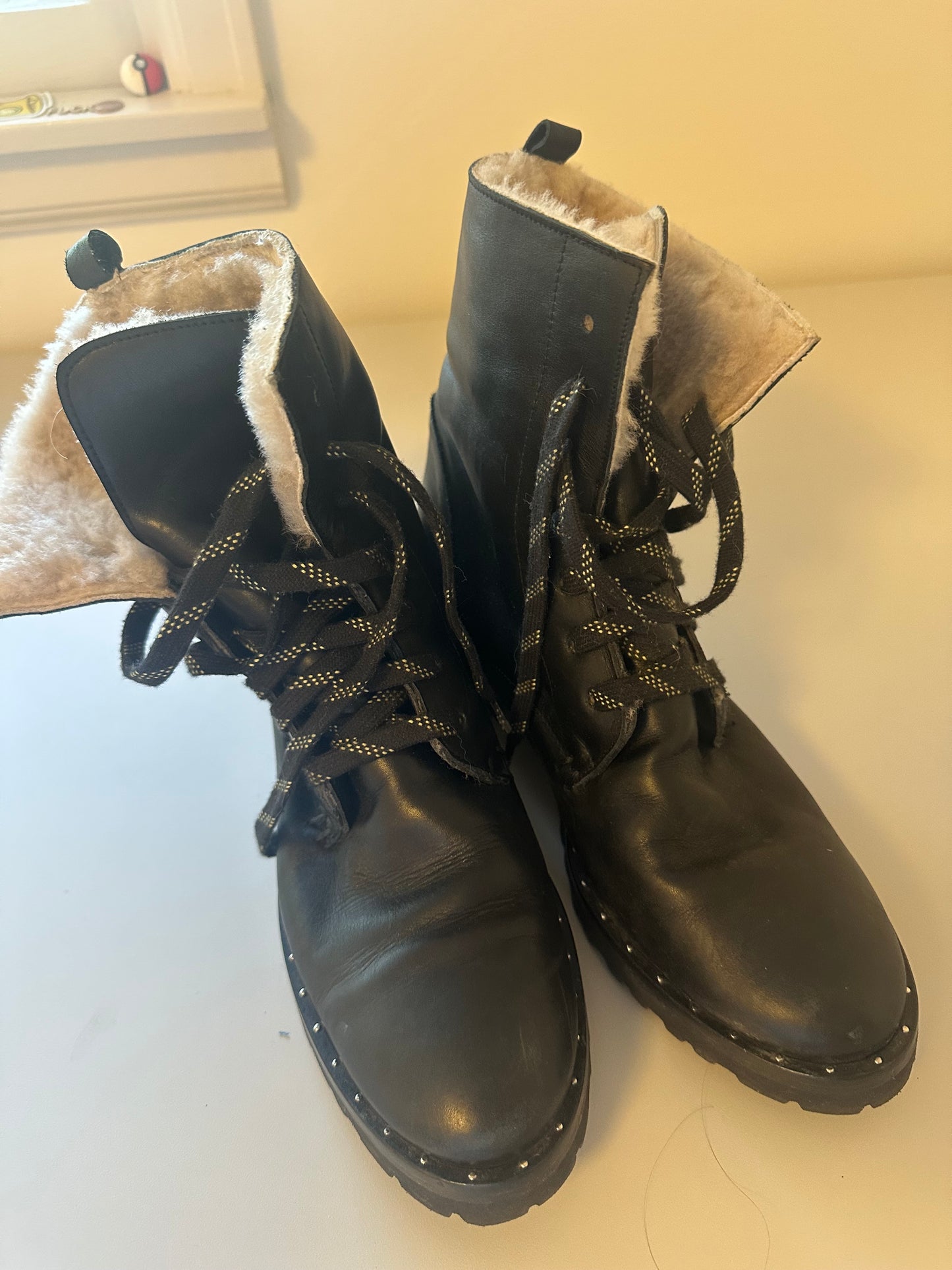 Freda Salvador Black Leather Shearling Lined Lace zip Hiking Combat Boots