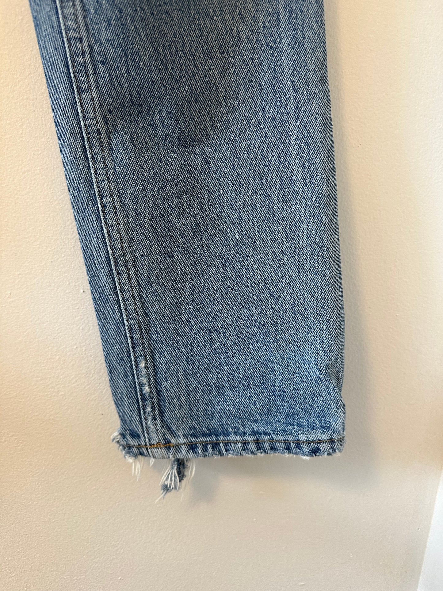 Agolde Classic Blue Denim 90s Pinch Waist Jeans - Size 24