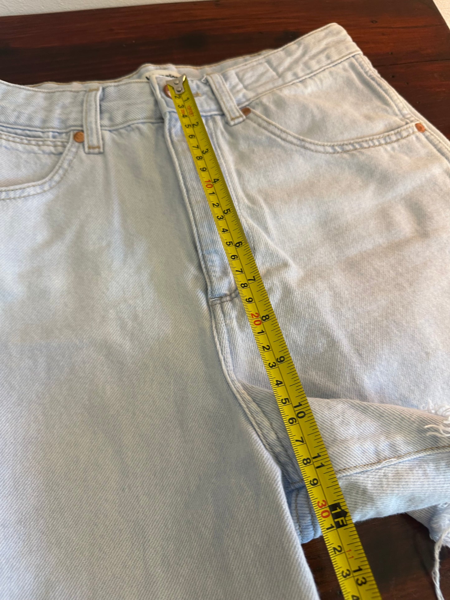 Wrangler A-Line Trick of The Trade Light Blue Frayed Hem Jean Shorts - Size 27