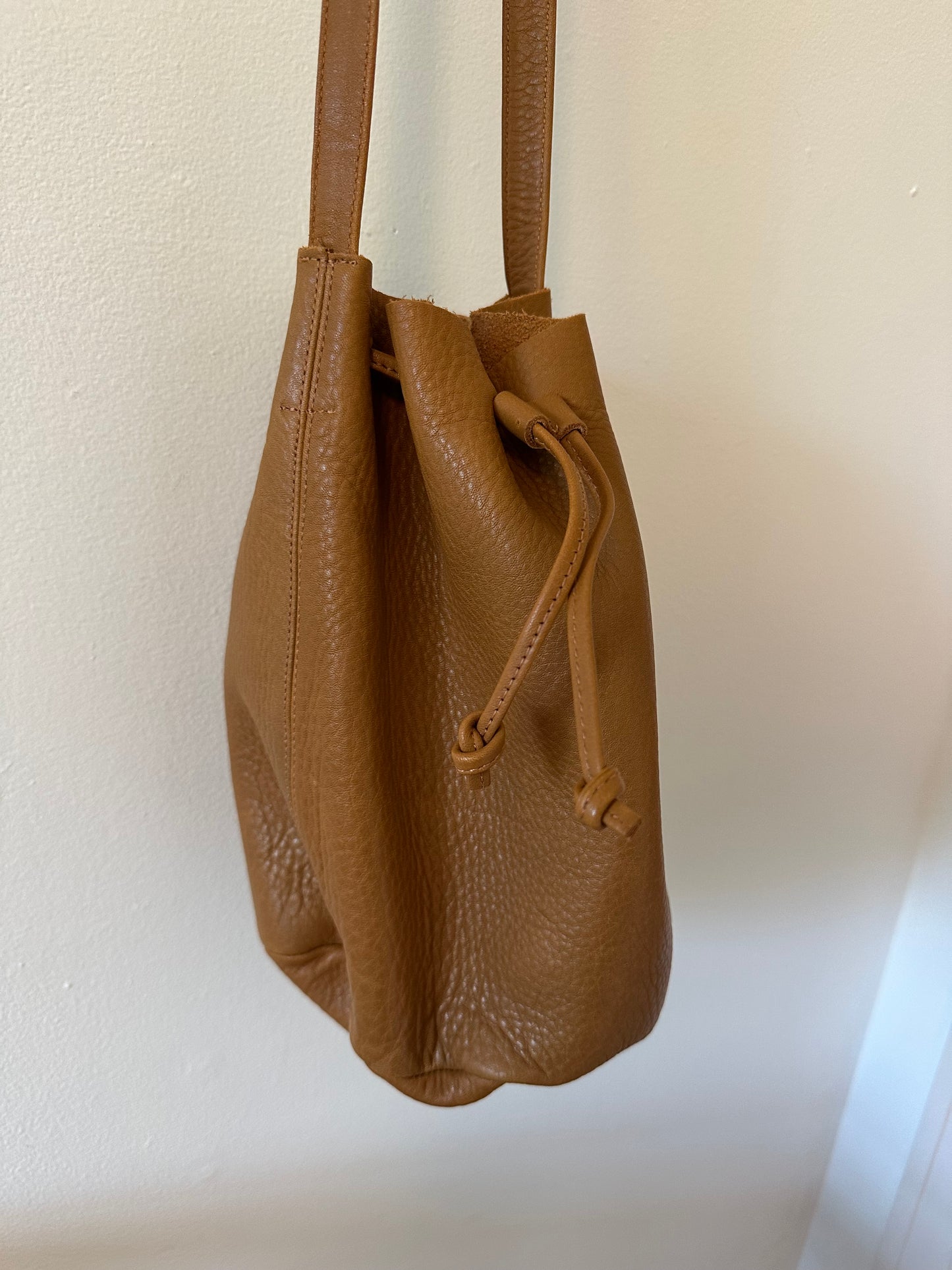 Baggu Drawstring Leather Bag in Caramel