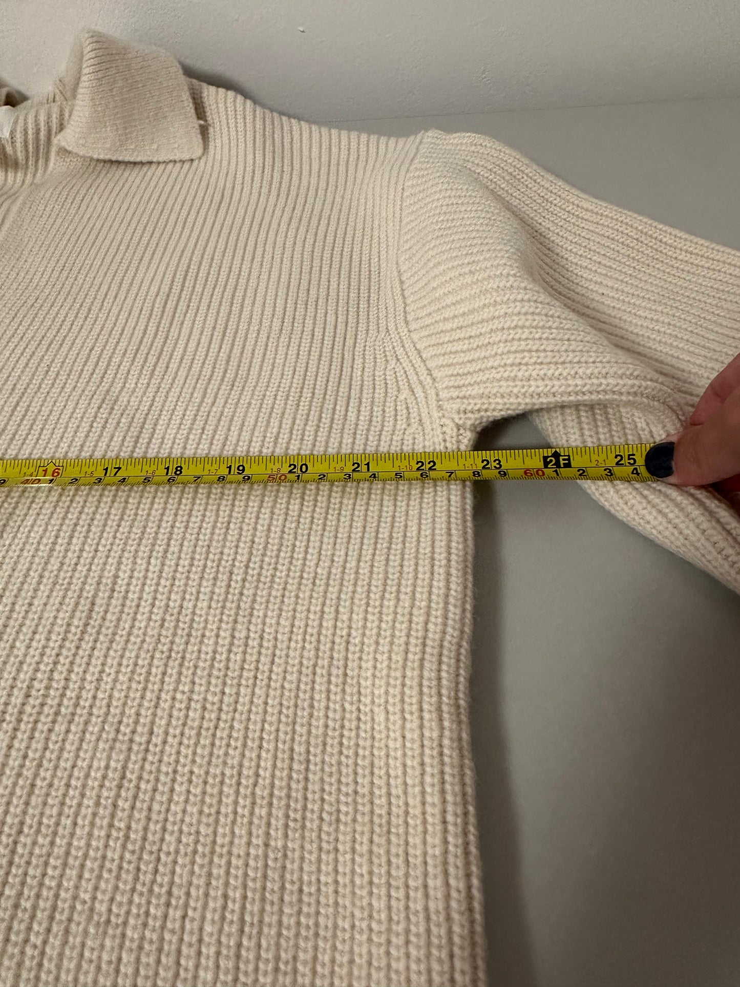 H&M Ivory Tunic Length Polo V-Neck Women's Sweater | Size Large