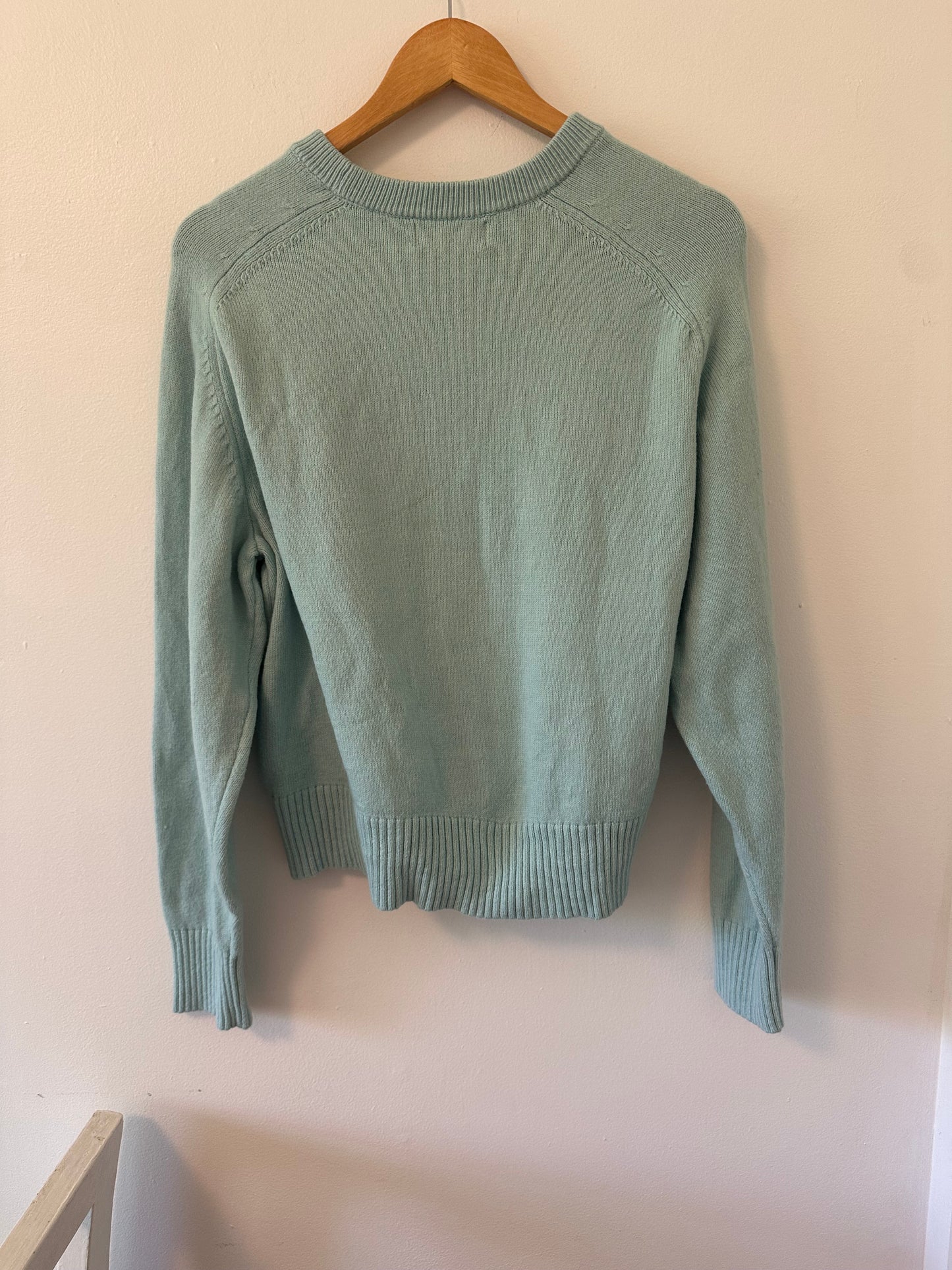Banana Republic Perfectly Soft Crewneck Sweater in Blue Water - Size Small