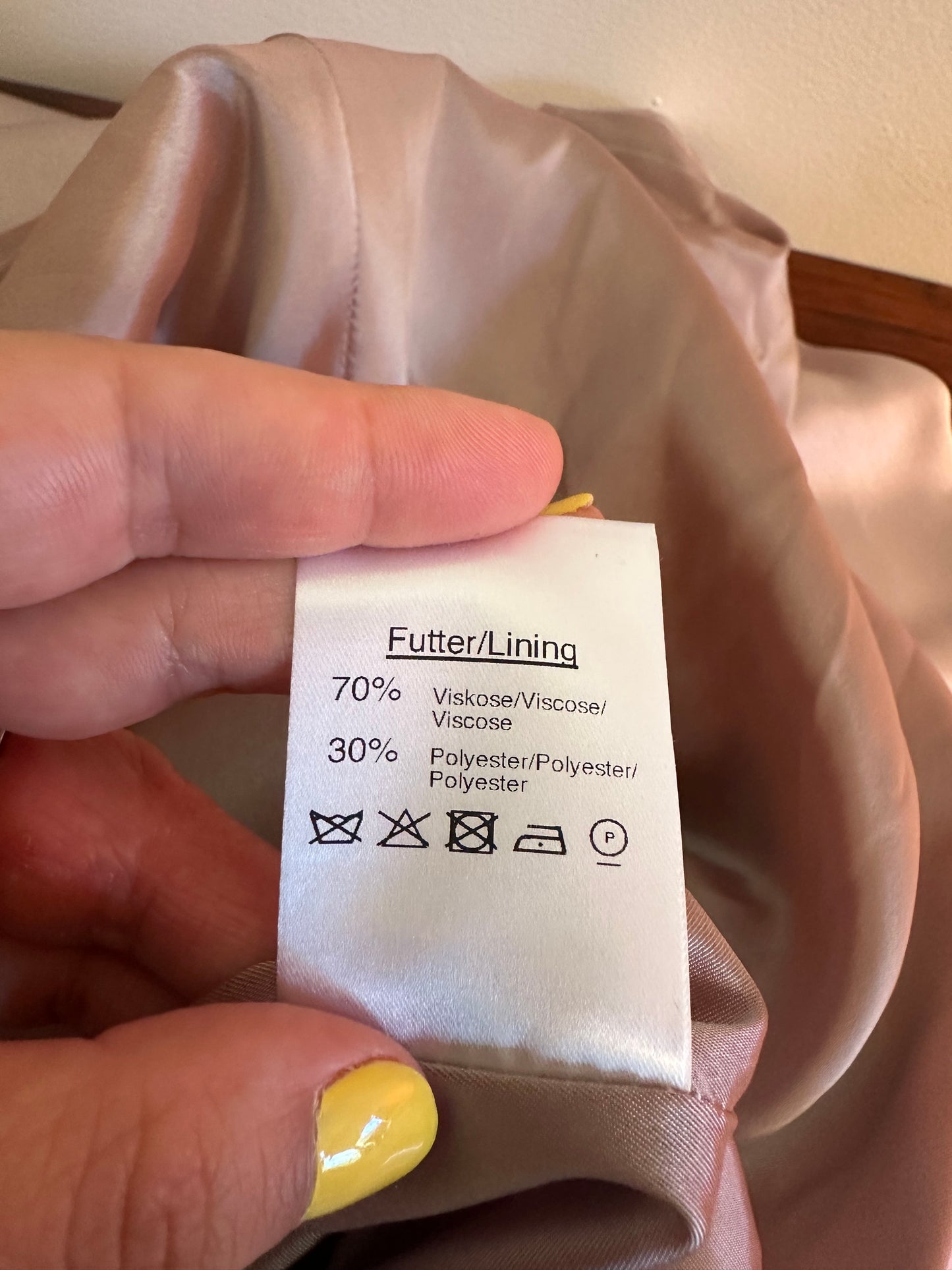 Talbot Runhof Bateau Neck Satin Floor Length Gown in Lilac - Size 12