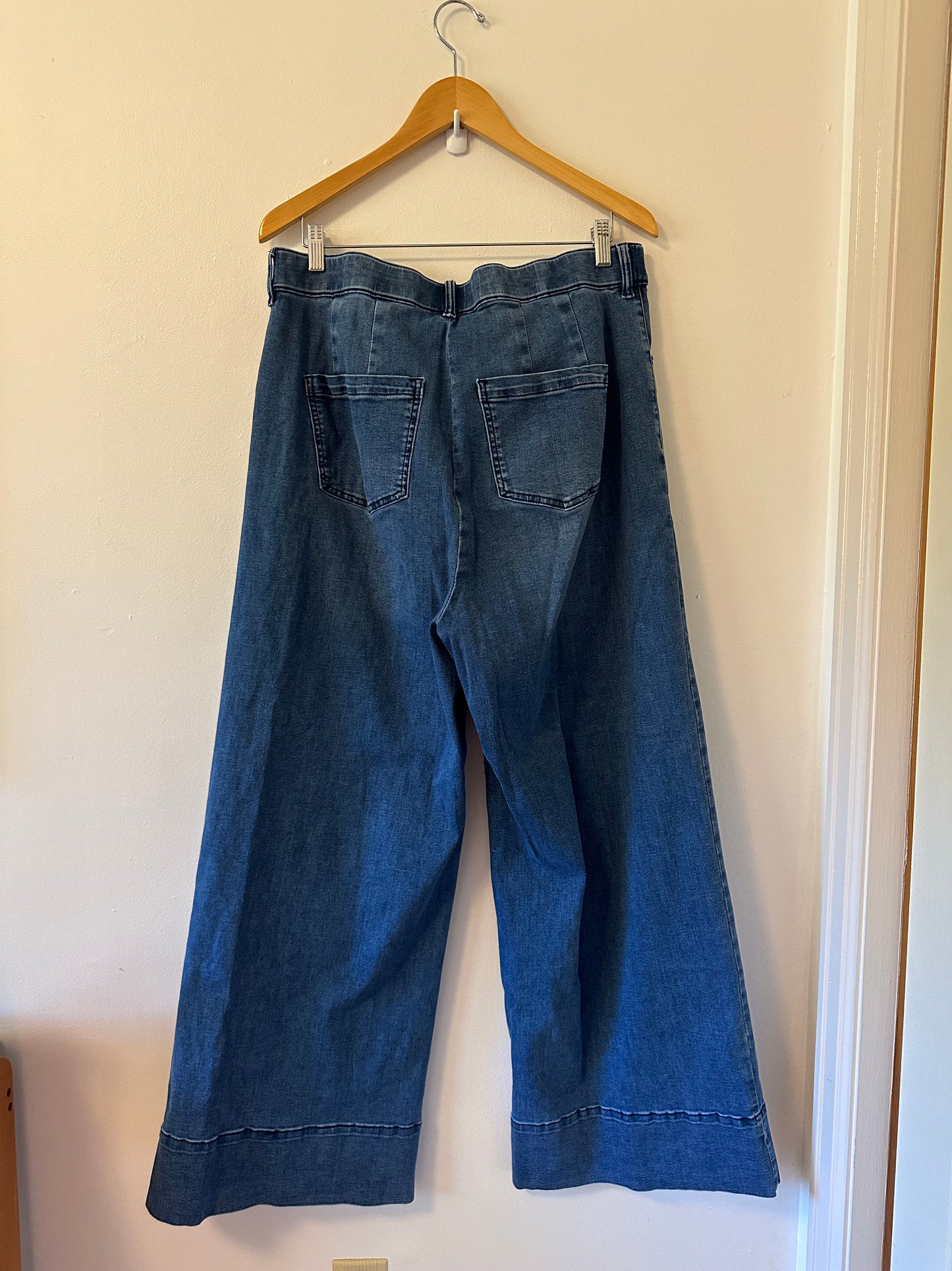 Universal Standard Carrie High Rise Wide Leg Jeans | Size 16