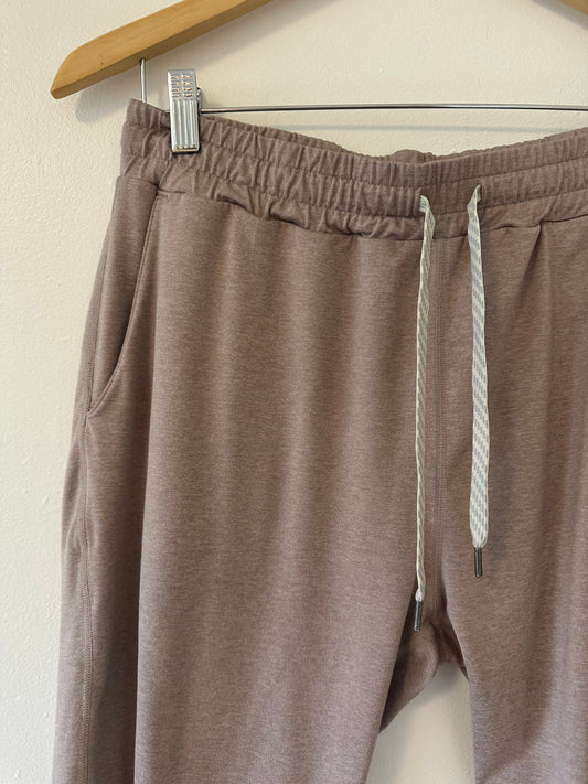 Vuori Light Pink Performance Joggers Size XL