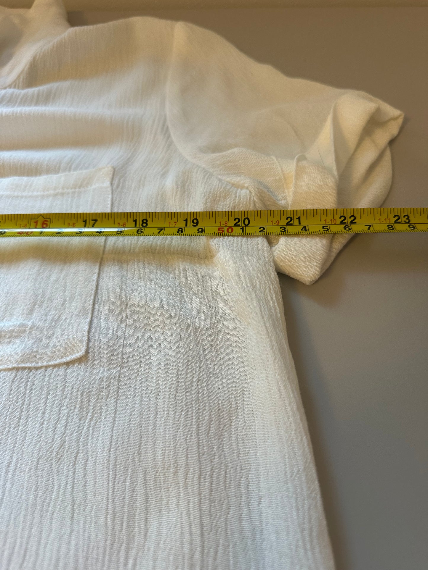Fortune + Ivy White Short Sleeve Button Down Shirt | Size Small