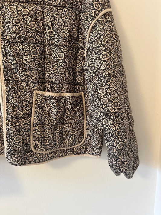Entro Floral Cotton Quilted Jacket with Patch Pockets | Size Medium