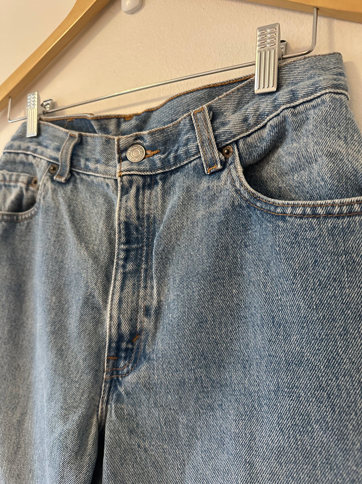 Levi's Vintage 550 Classic Light Blue Denim Tapered Cotton Jeans | Size 10