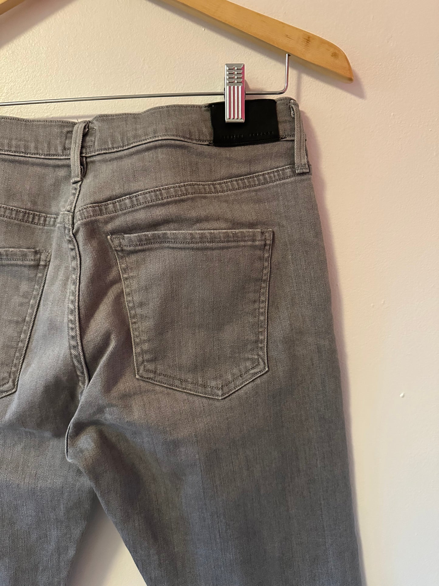 Citizens Of Humanity Emerson Slim Boyfriend Distressed Gray Skinny Jeans