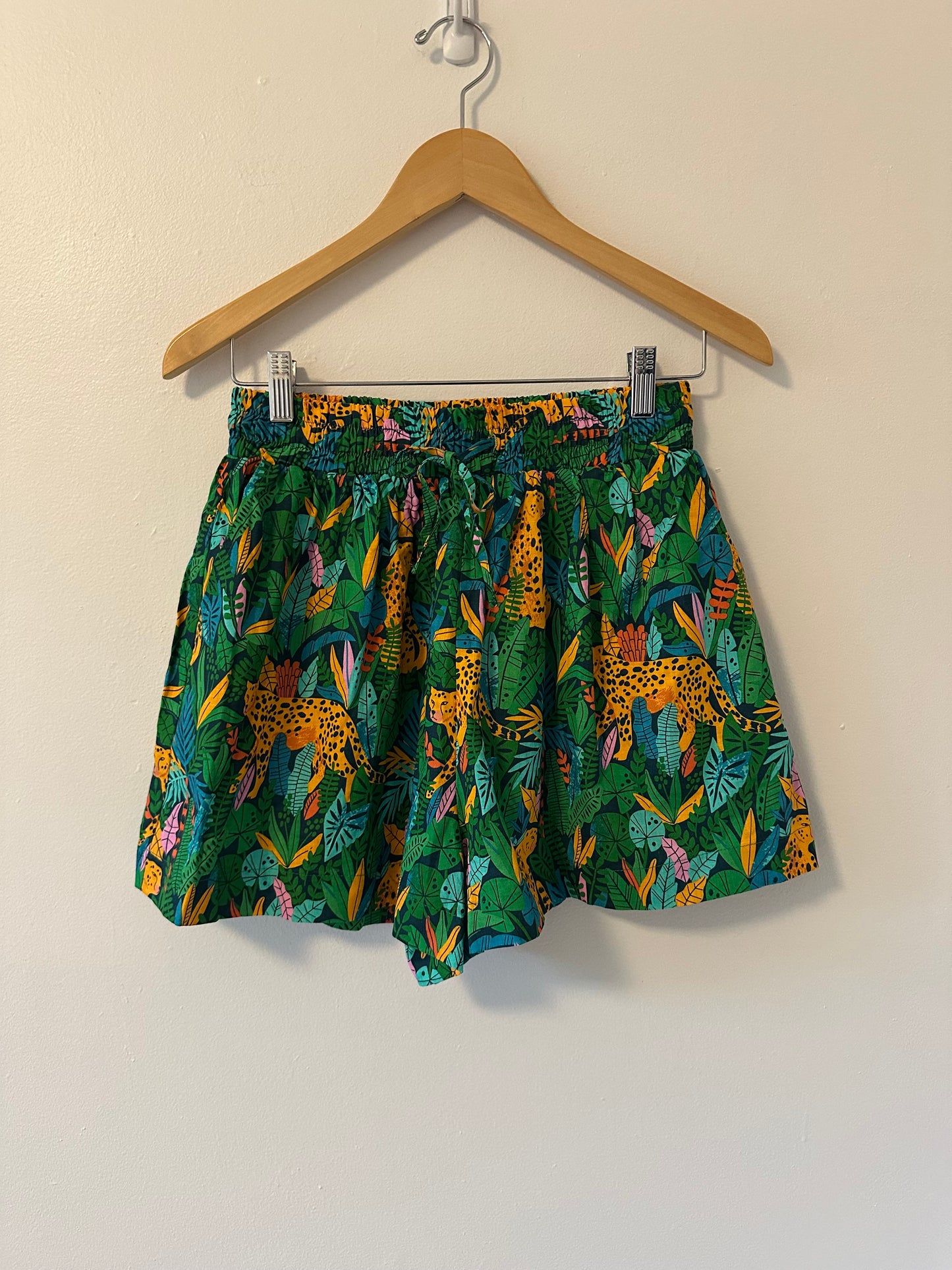 Palms Away - Tropical Print Green Elastic Waist Women's Shorts | Size XS