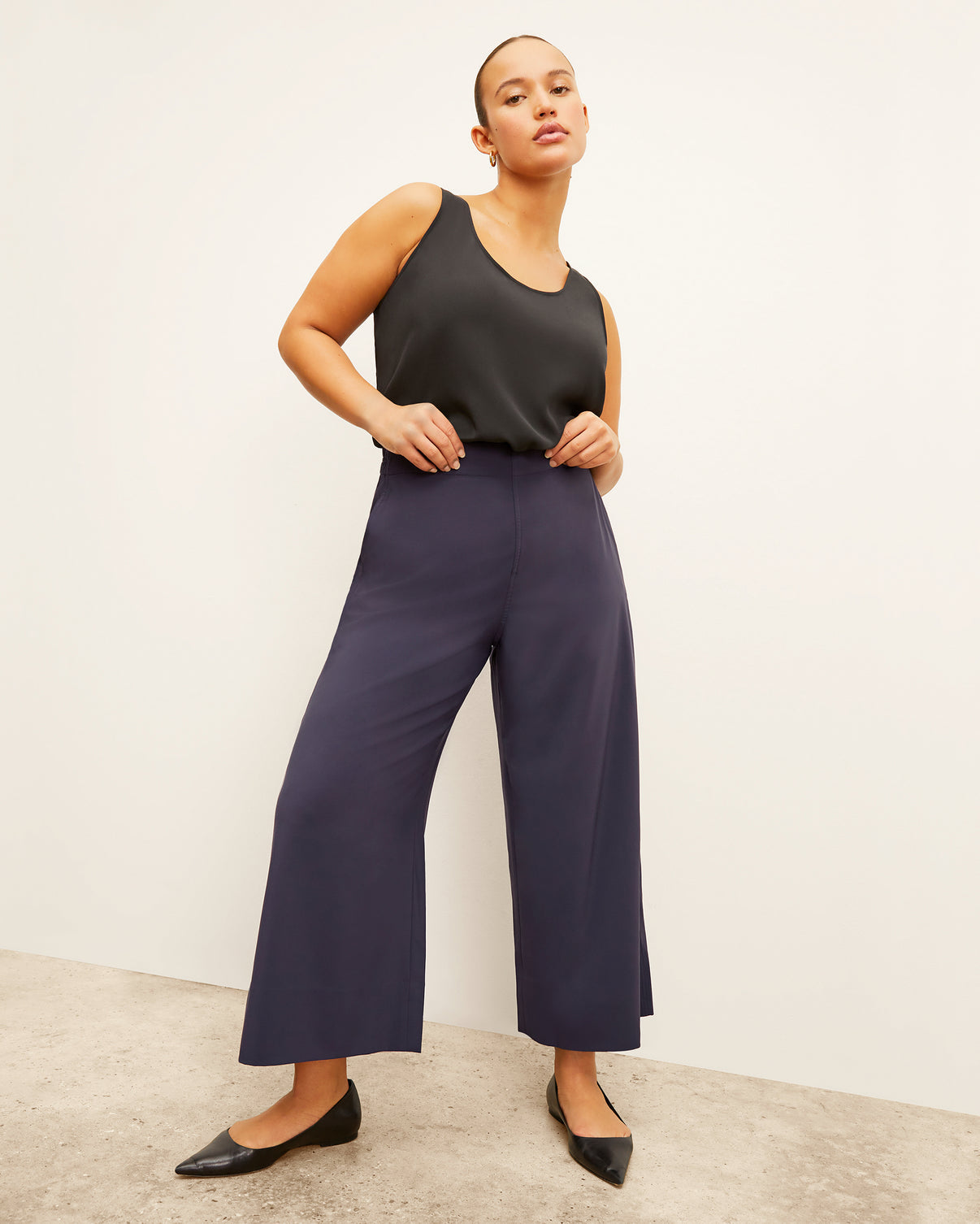 MM Lafleur The Vicky Tank in Washable Silk In Black | Size Medium