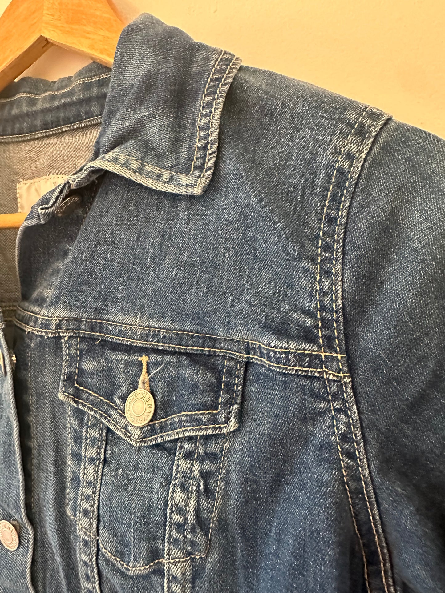 Old Navy Classic Blue Denim Jacket - Size Small