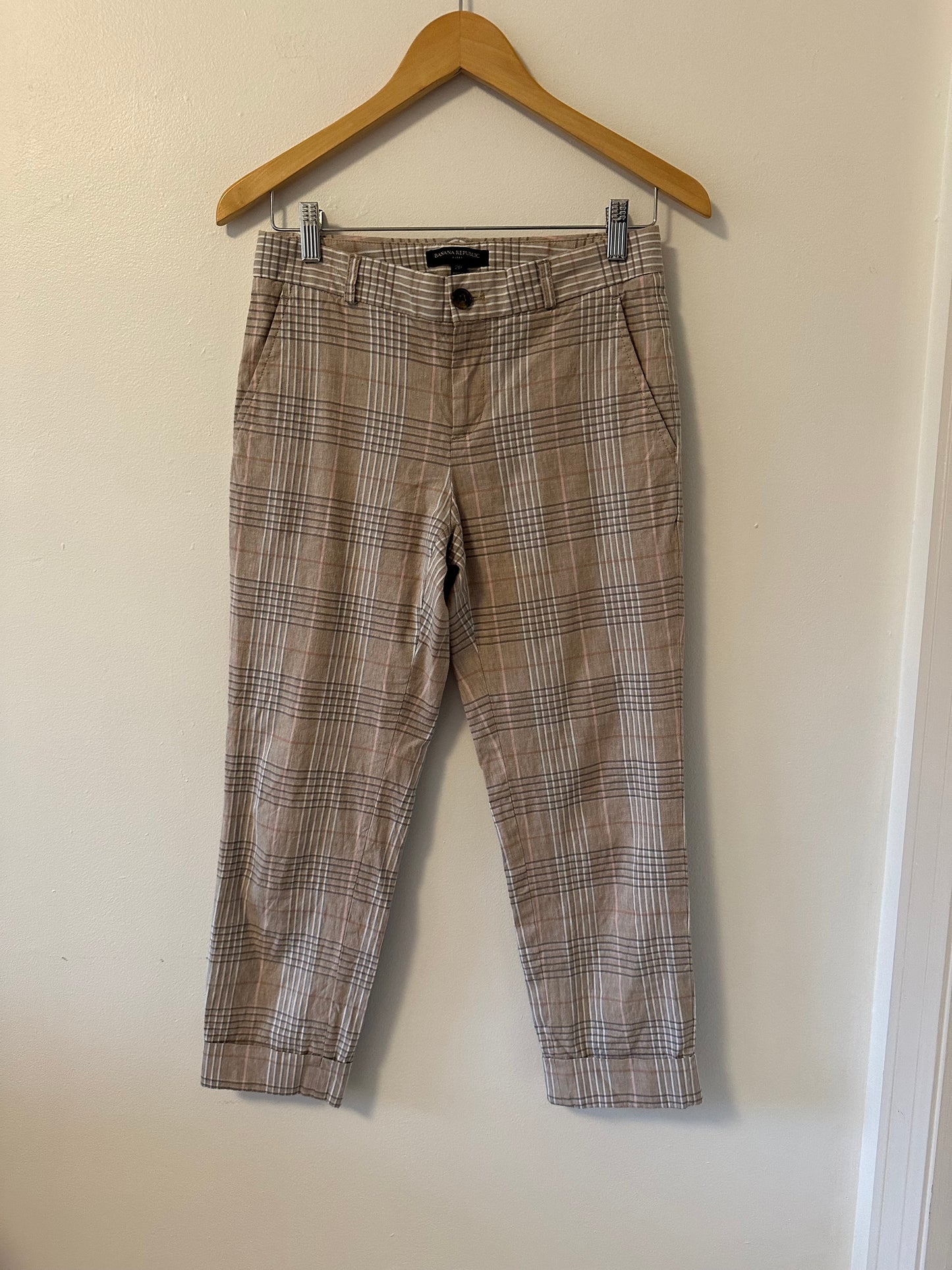 Banana Republic - Linen and Cotton Plaid Ankle Pants in Tan and Gray | Size 2P