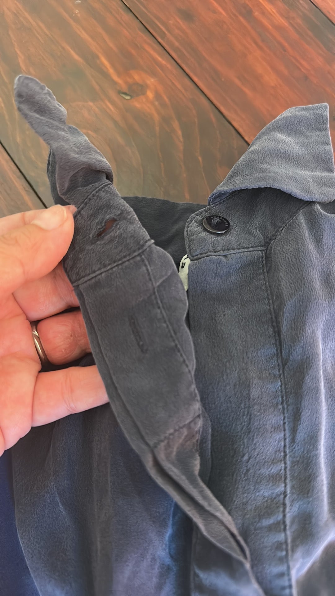 Everlane Dark Blue Butterlight Silk Button-Up Shirt - Size Small