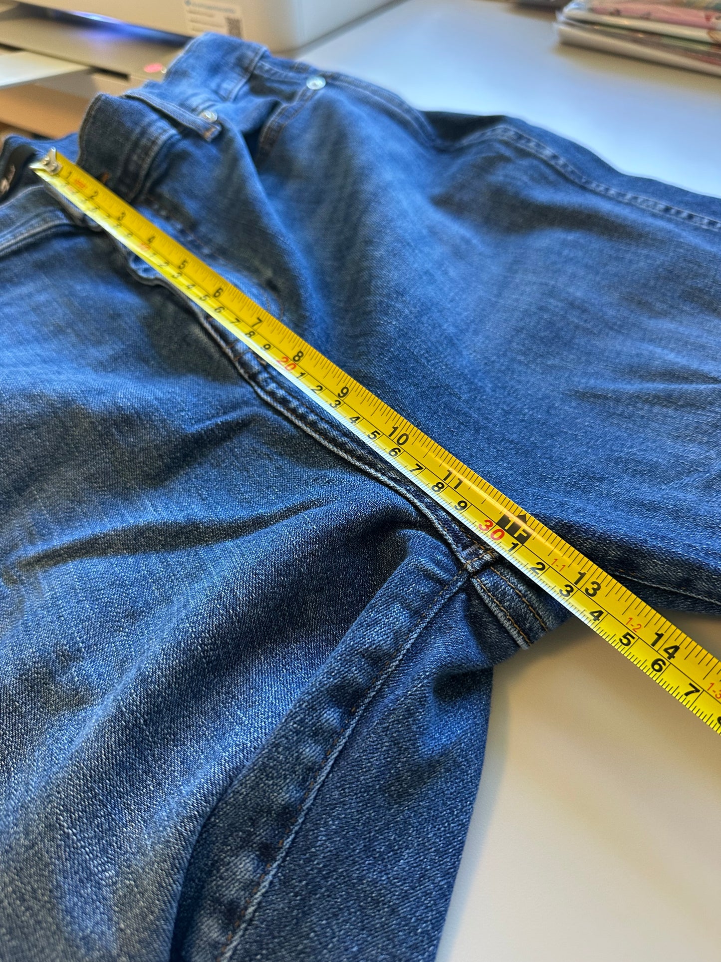 7 For All Mankind High Waist Slim Kick Jukebox with Hem Studs | Size 32