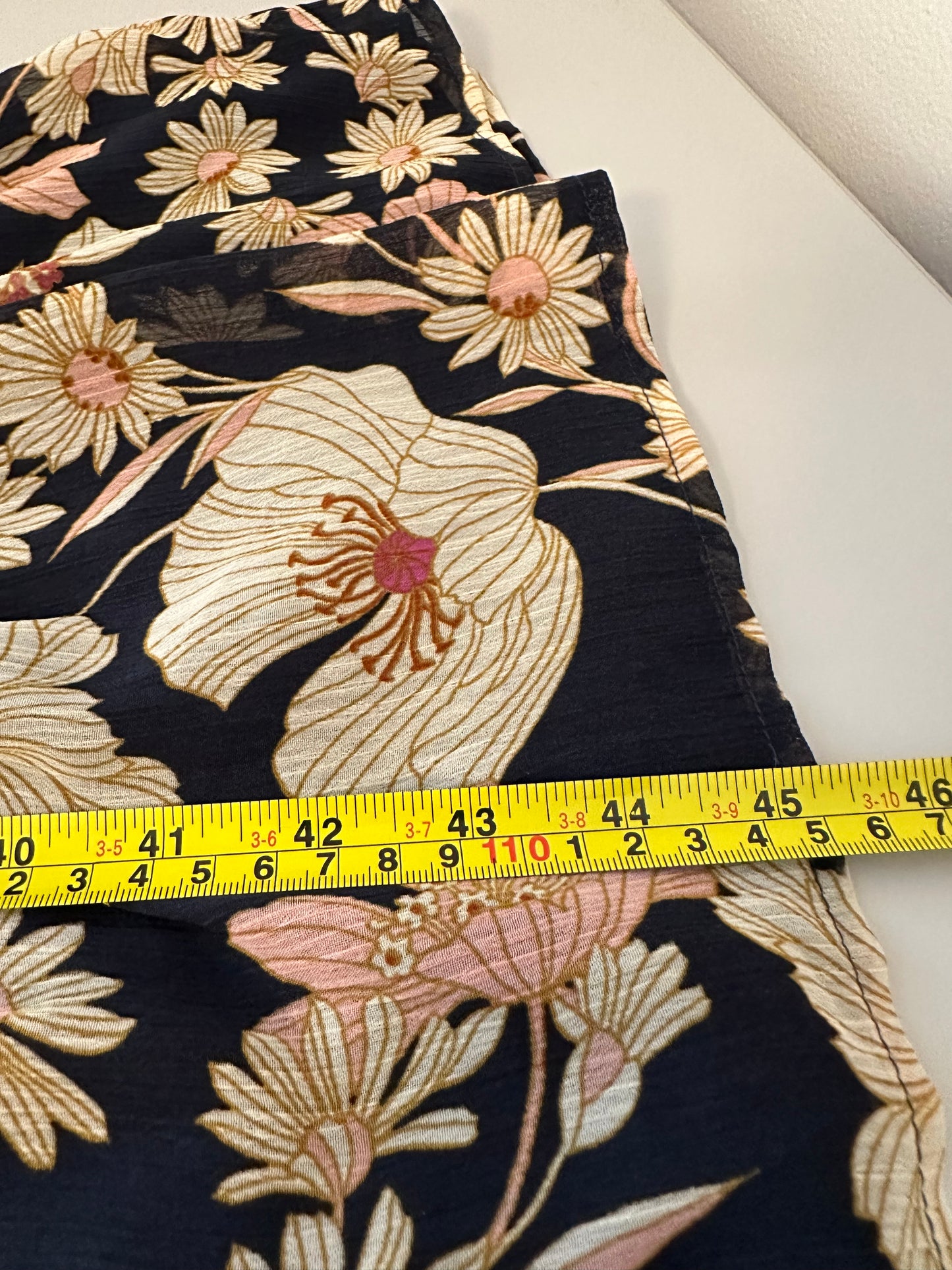 Collective Concepts Chiffon Black and Cream Floral Dress | Size XL