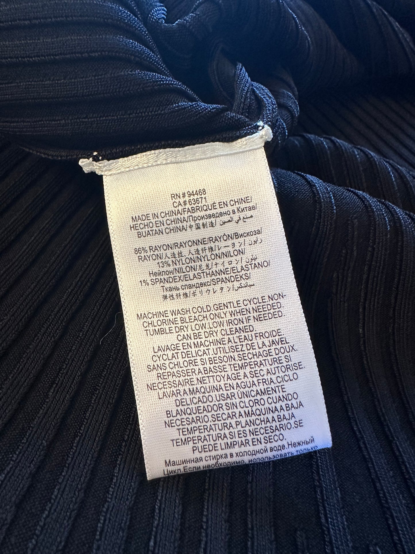 BCBGMaxAzria Black Button-Front Jade Ribbed Knit Midi Skirt | Size Small