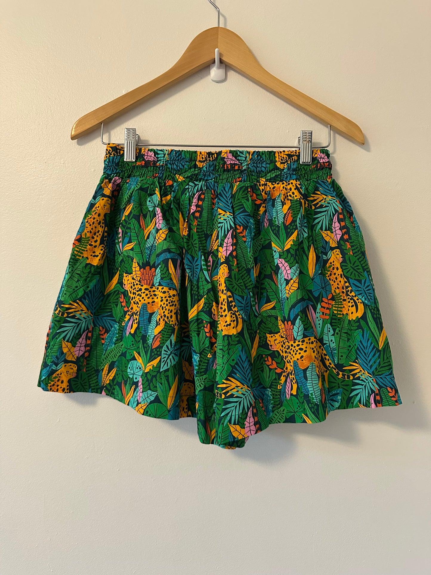 Palms Away - Tropical Print Green Elastic Waist Women's Shorts | Size XS