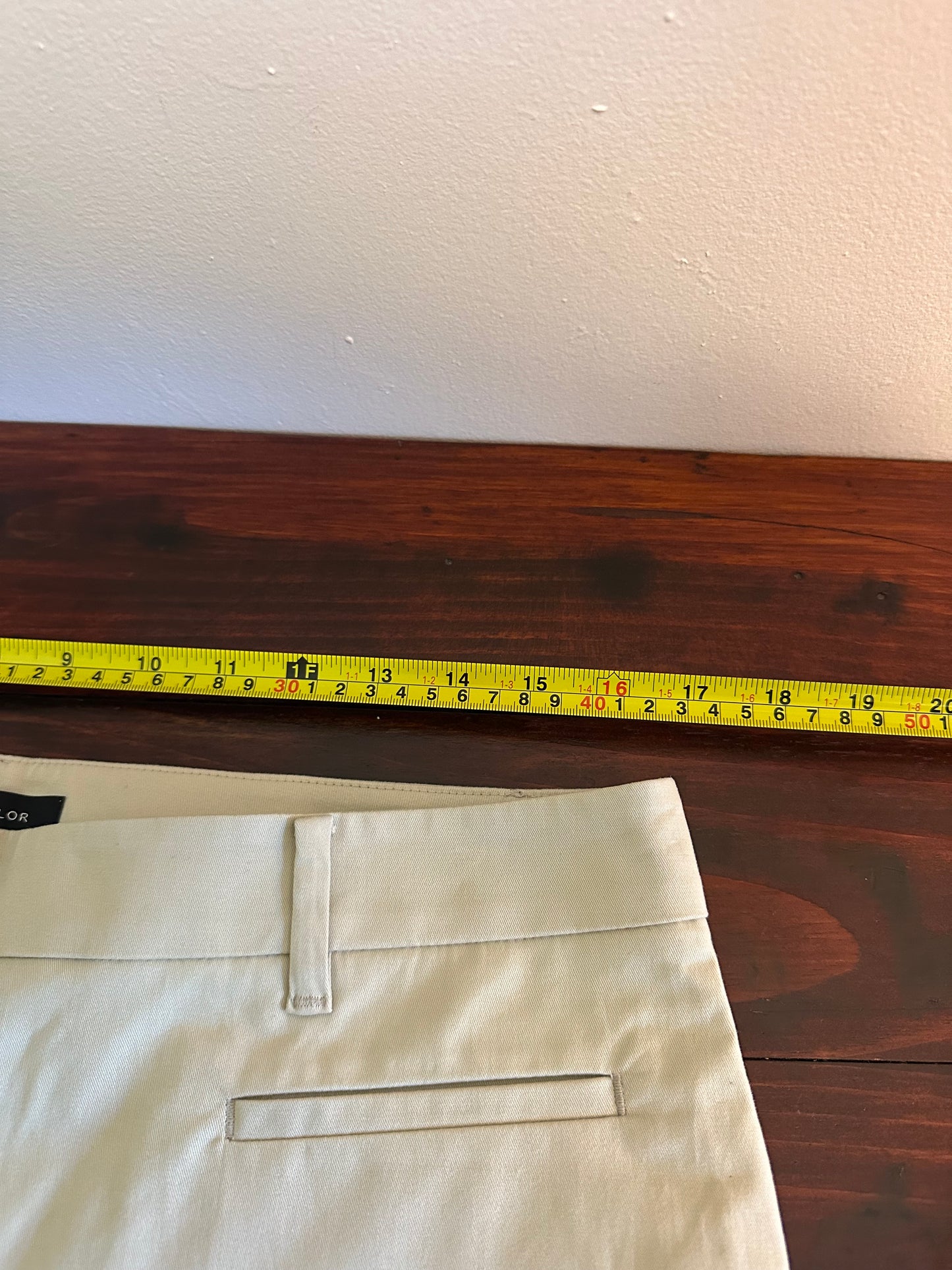 NWT Ann Taylor The Cotton Crop Pant in Soft Khaki - Size 12P