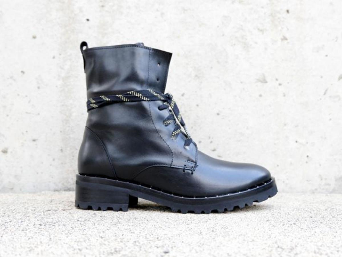 Freda Salvador Black Leather Shearling Lined Lace zip Hiking Combat Boots