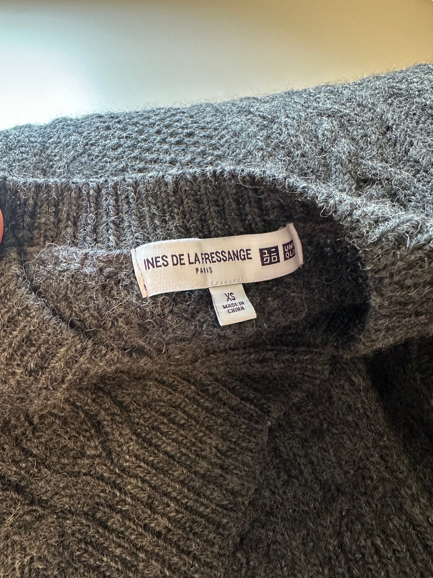 Uniqlo Dark Gray Cable Knit Wool Blend Cardigan | Size XS