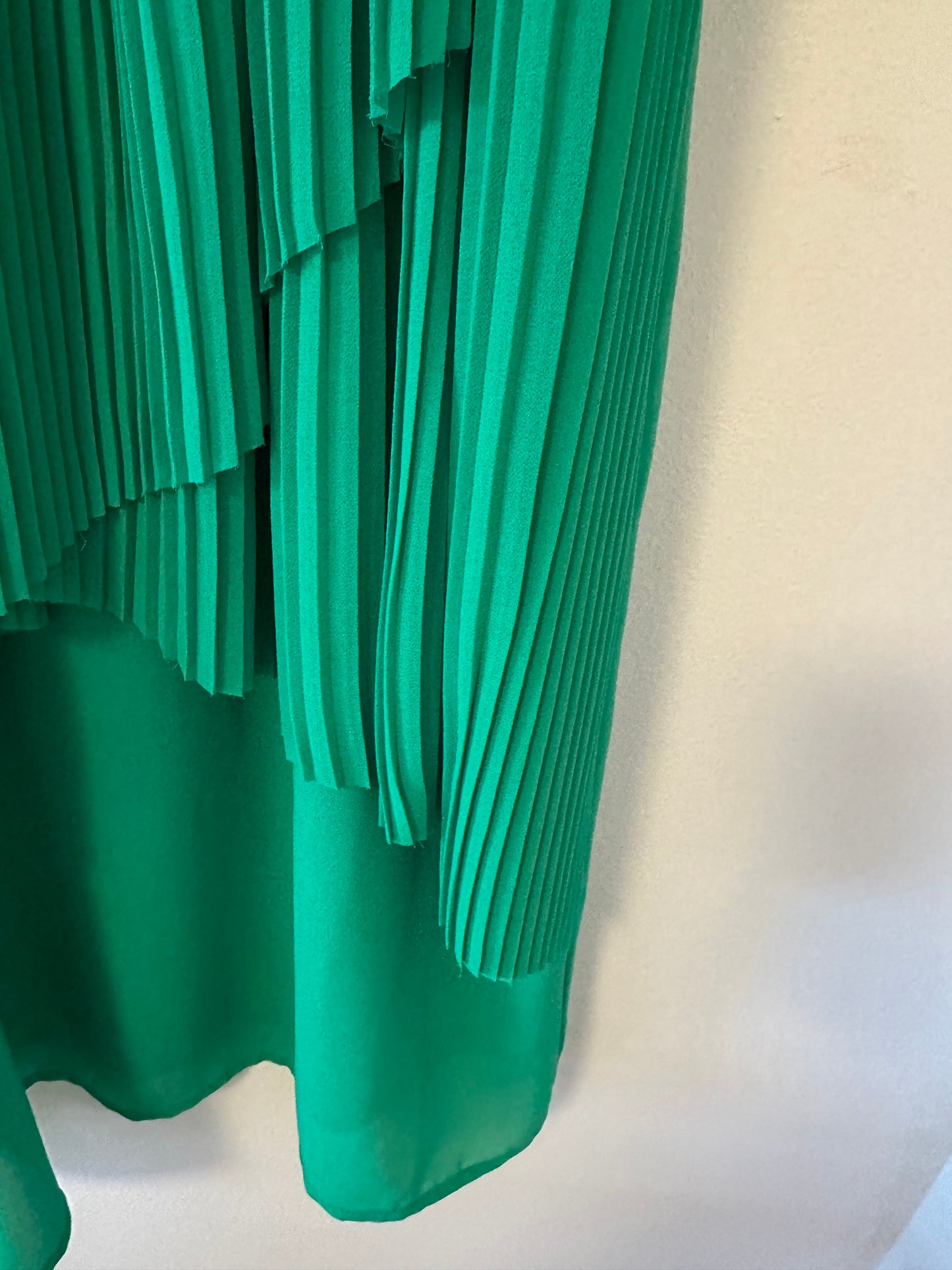 Ya Los Angeles Green Tiered Pleated Dress - Size Medium