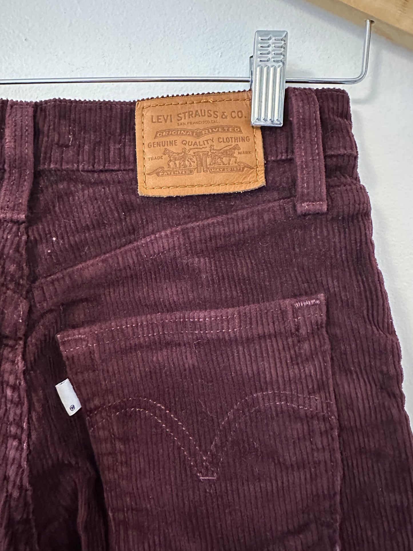 Levi's Ribcage Bootcut Deep Burgundy Corduroy Jeans | Size 26