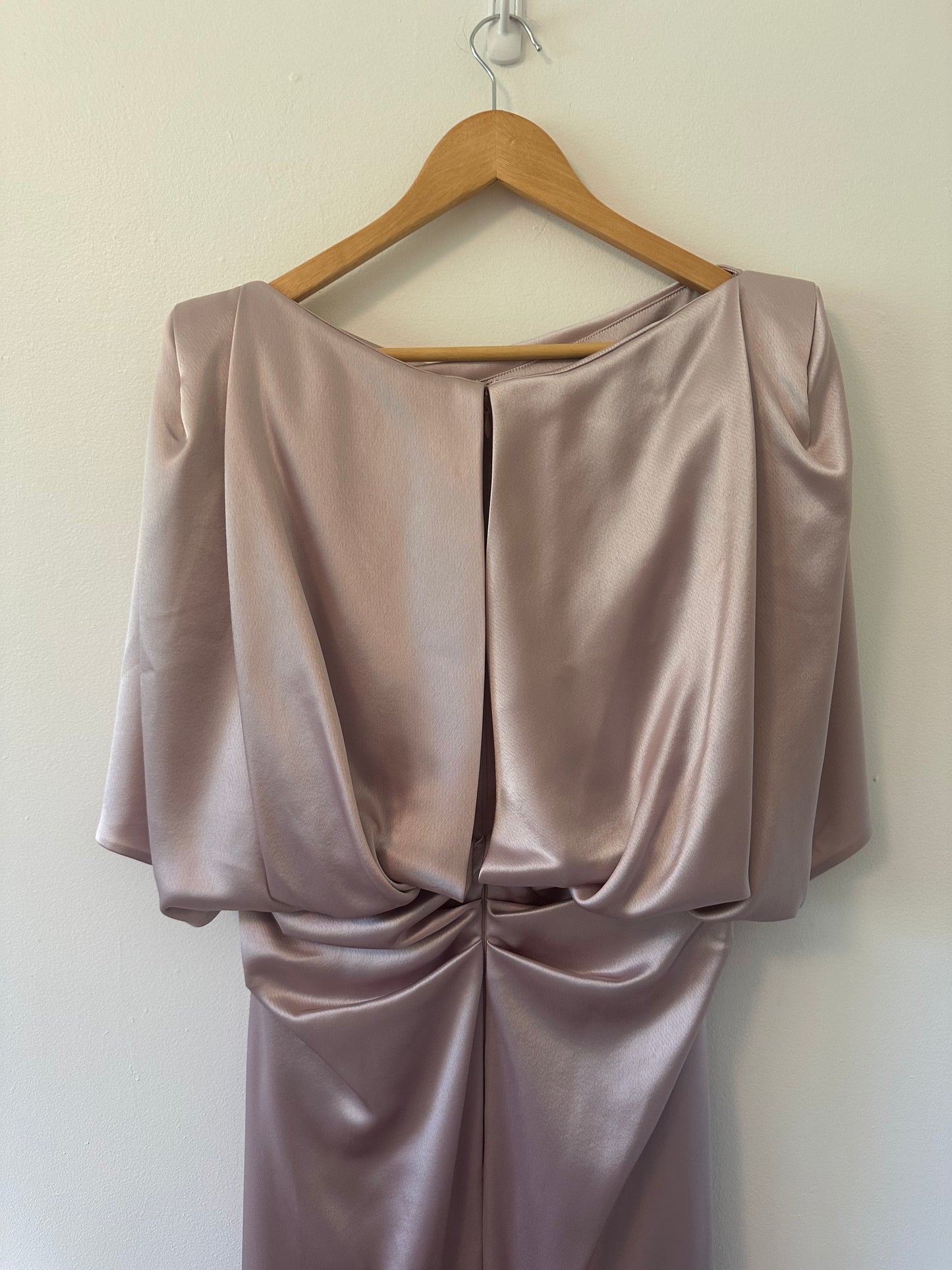 Talbot Runhof Bateau Neck Satin Floor Length Gown in Lilac - Size 12