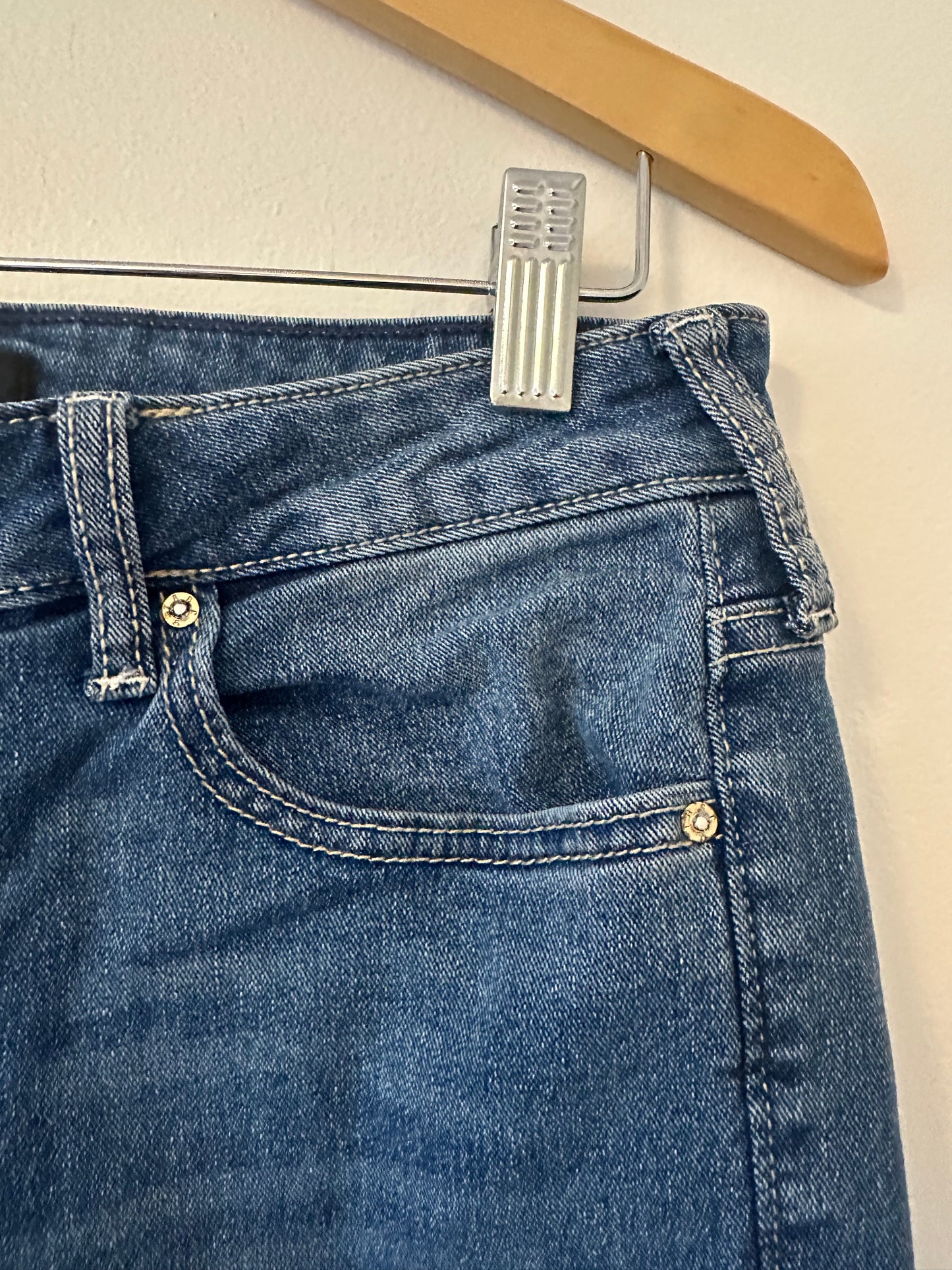 True Religion - Mid Rise Medium Blue Super Skinny Jeans | Size 30