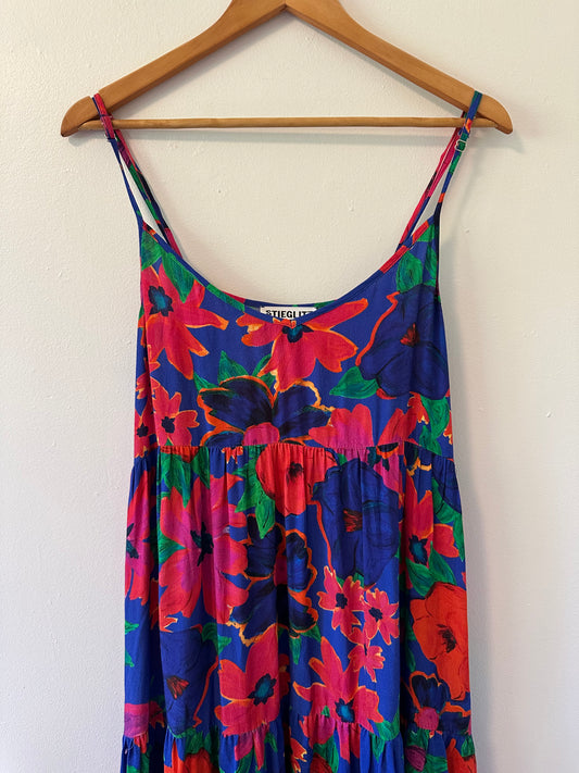 Stieglitz Mayte Floral Tiered Maxi Dress in Blue and Red - Size Medium