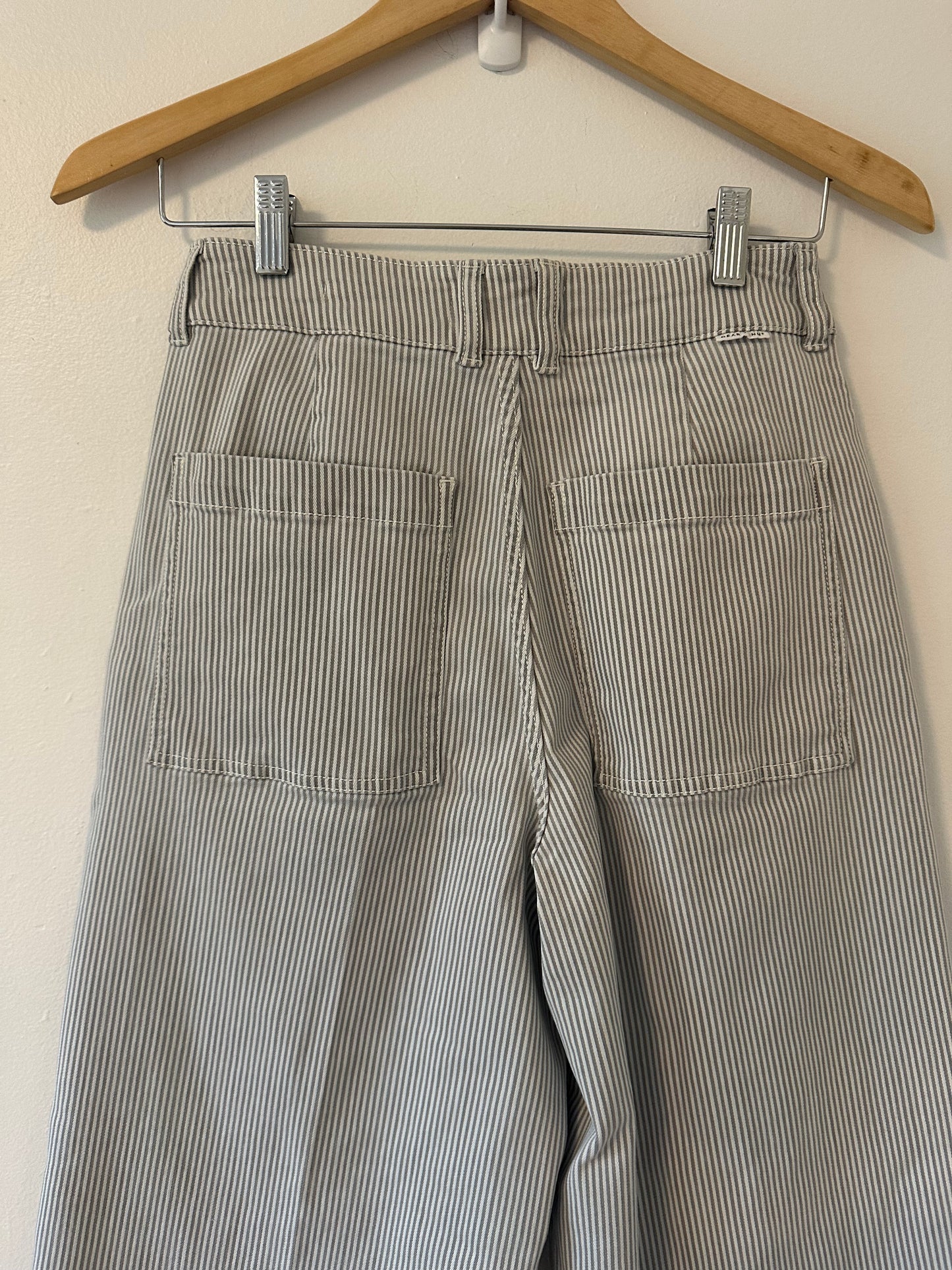 NWT Dear John Audrey Wide Leg Striped Jeans in Railroad Gray Stripe | Size 26
