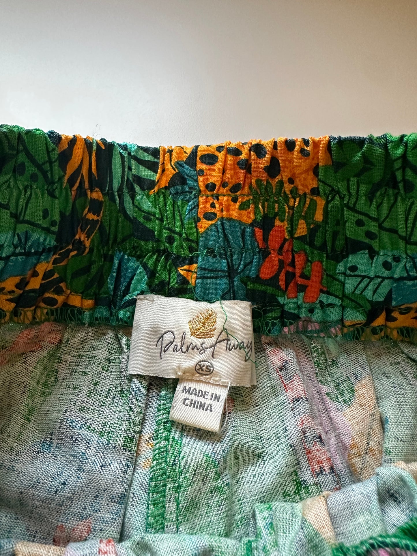 Palms Away - Tropical Print Green Elastic Waist Women's Shorts | Size XS