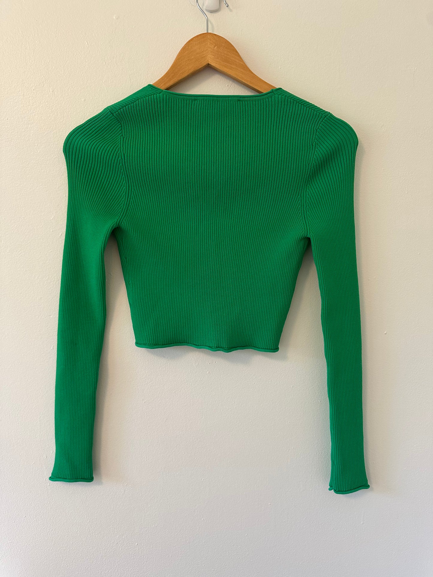 Zara Cropped Ribbed Cardigan in Green - Size Small