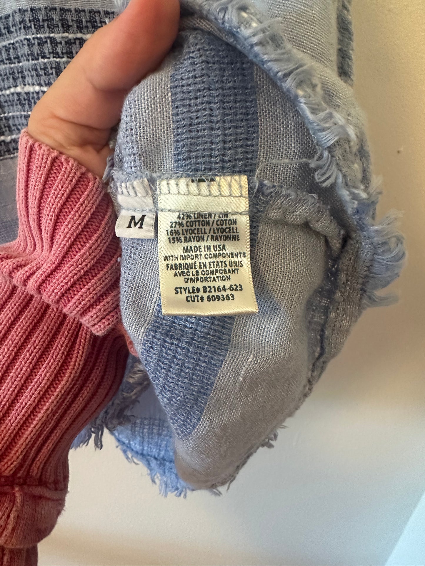 Bella Dahl Frayed Hem Tank Top in Shades of Blue - Size Medium