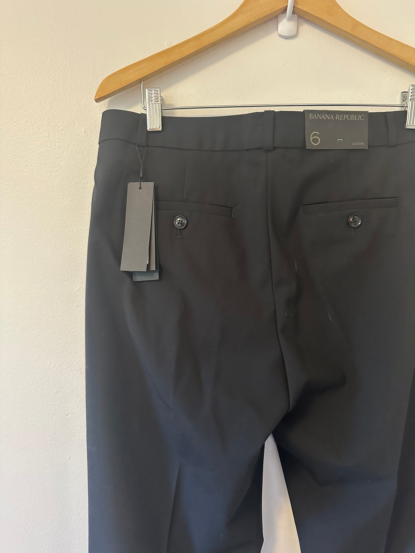 Banana Republic - NWT Logan Black Mid Rise Straight Leg Wool Trousers | Size 6