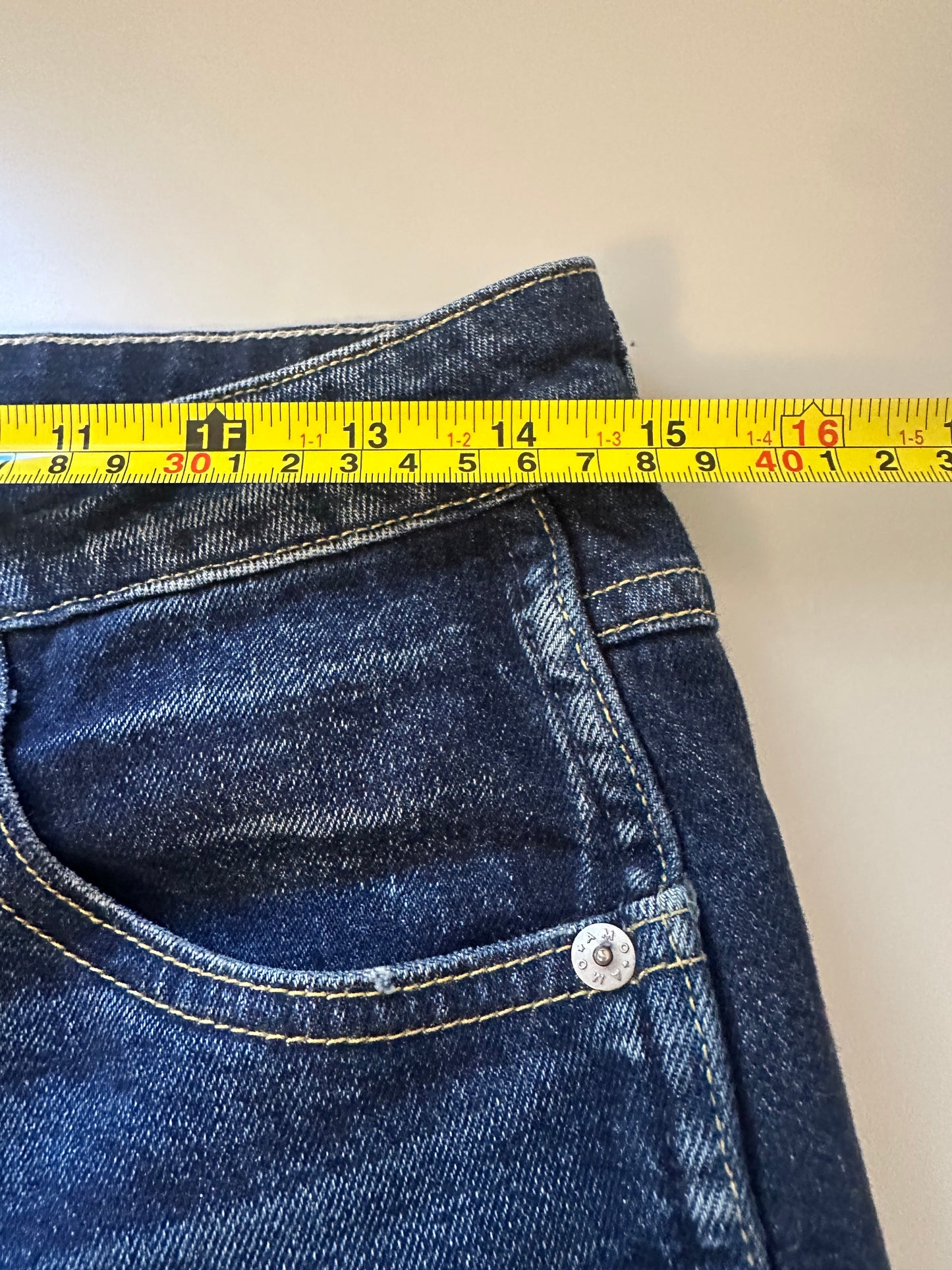 AMO Denim Babe High Rise Cropped Jeans in True Blue | Size 29