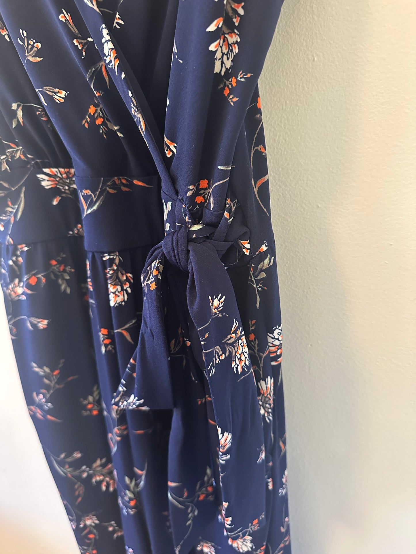 Kaileigh Navy Floral Spaghetti Strap Jumpsuit | Size Small