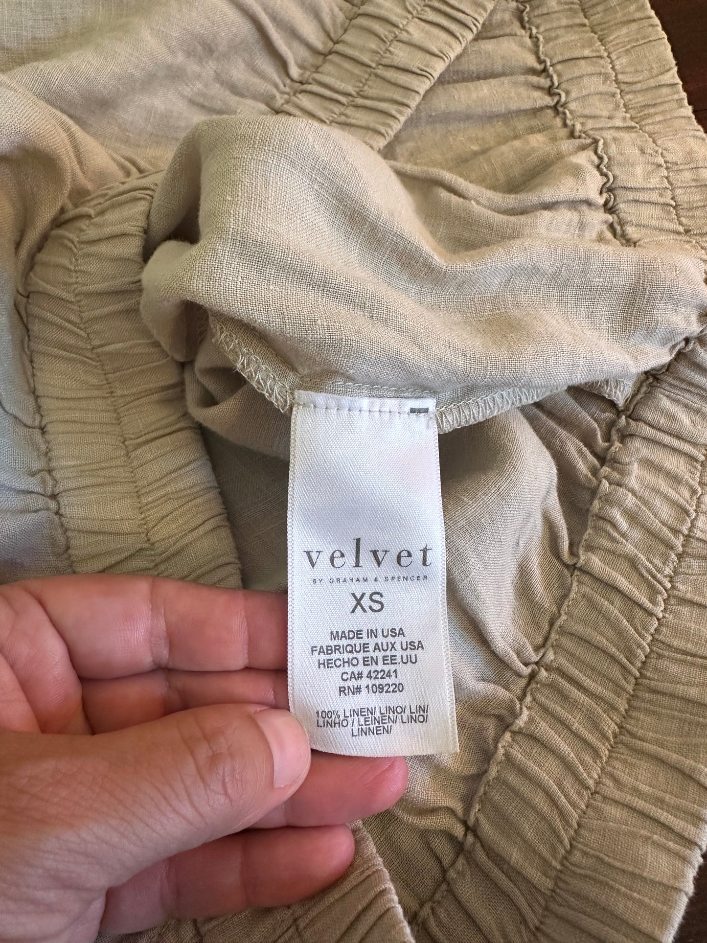 Velvet by Graham & Spencer Light Tan Haylie Linen Crop Blouse - Size XS