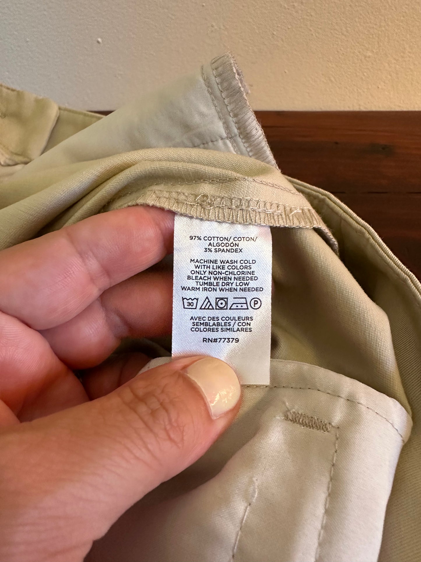 NWT Ann Taylor The Cotton Crop Pant in Soft Khaki - Size 12P
