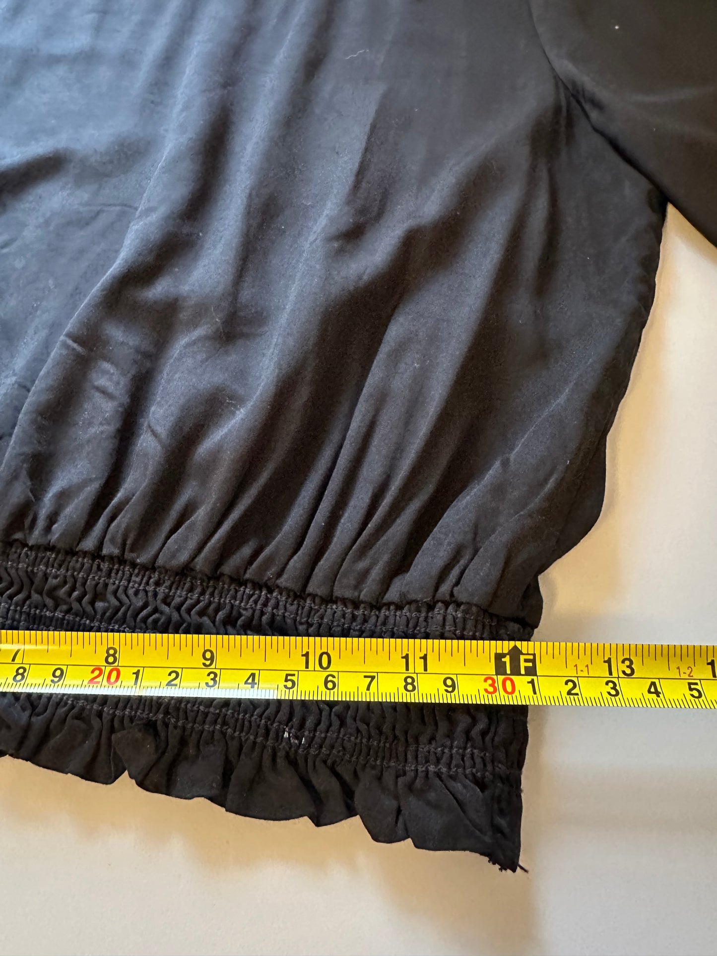 Bella Dahl Satin Smocked Waist Top in Black | Size Medium