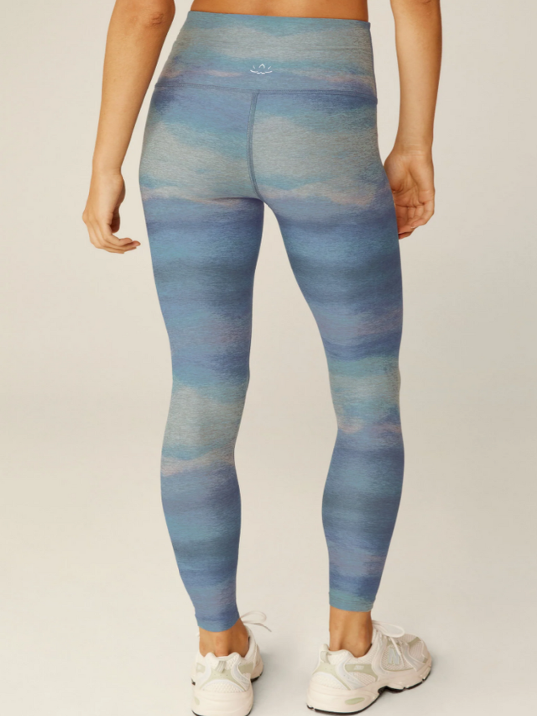 Beyond Yoga SoftMark High Waisted Midi Legging in Watercolor Waves | Size Medium